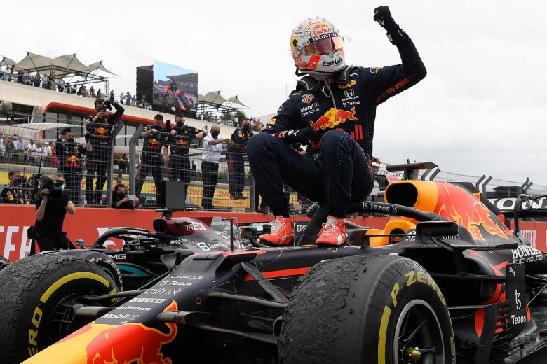 Verstappen nyerte a Forma-1 történetének első sprintfutamát