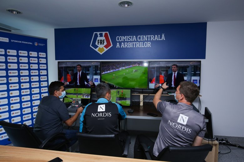 Elkezdték a videóbíró-rendszer tanulmányozását a romániai játékvezetők