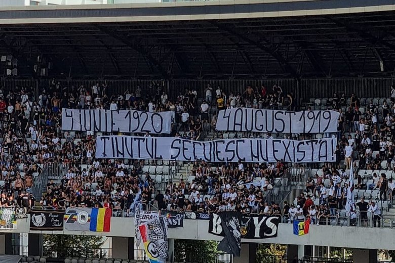 Pénzbírságot és stadionbezárást is kapott a Kolozsvári U a magyarellenes gyalázkodásért