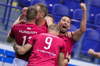 Minifoci-Eb: már a negyeddöntőben Románia és Magyarország
