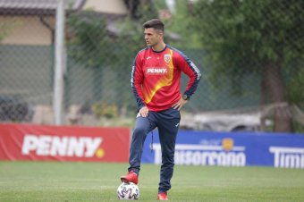 Elköszönt az ifjúsági labdarúgó-válogatott kapitányától a román szövetség