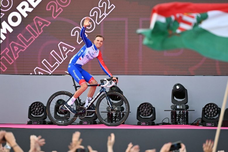 Budapestről elrajtol a Giro – a pénteki sportműsor