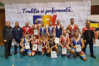 Elhódították a Román Kupát, ezüstérmesek a bajnokságban a vásárhelyi birkózók