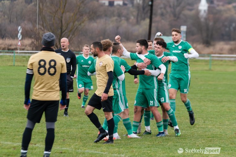 Hargita megyei bajnokság: Balánbánya és Agyagfalva nyerte a halasztott meccseket