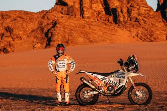 Gyenes Emánuellel a mezőnyben elrajtolt a 2024-es Dakar Rali