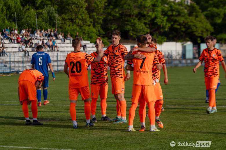 Győzelemmel zárta a szezont és búcsúztatta el legrégebbi játékosát a Székelyudvarhelyi FC