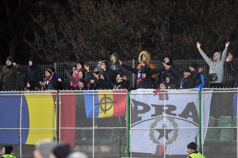 Szankciókat kérnek a román labdarúgó-válogatottra a magyarellenesség miatt