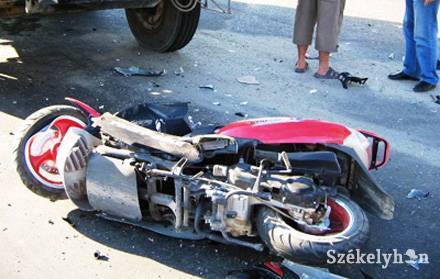 Kamionnak ütközött és meghalt egy magyar állampolgárságú motoros Hunyad megyében