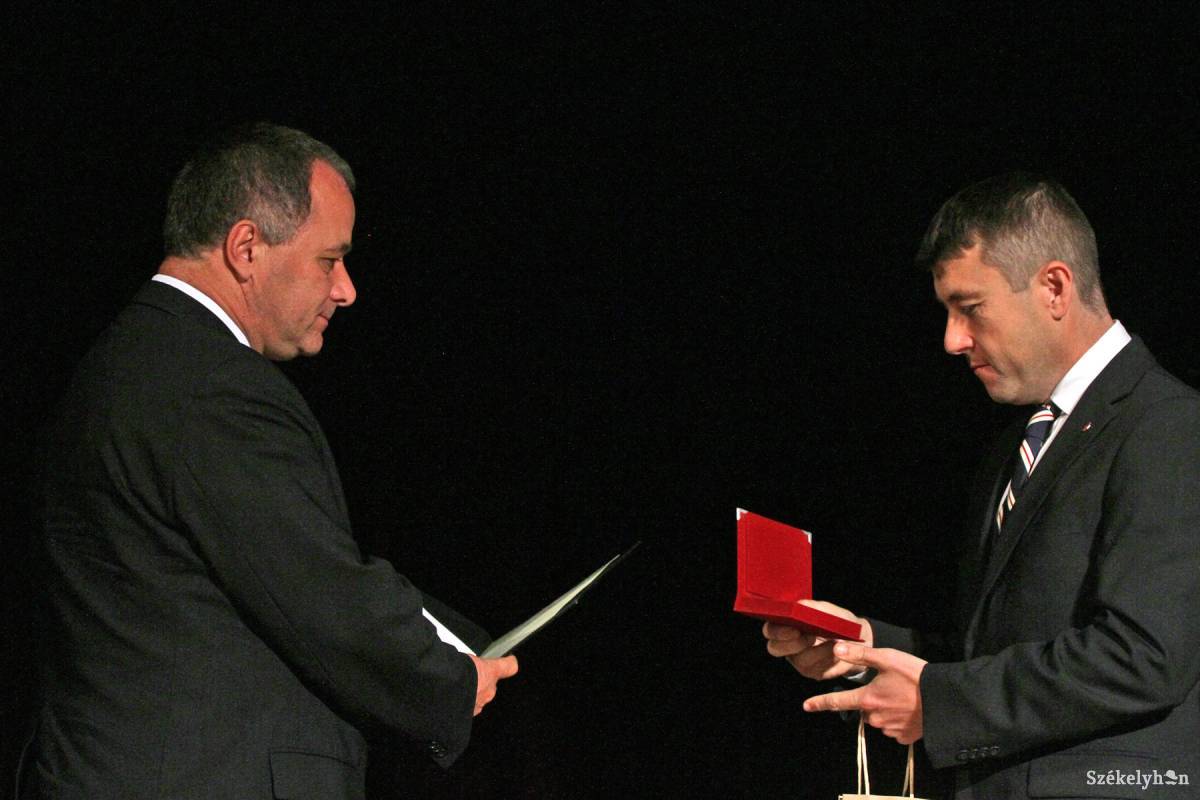 Orbán Balázs-díj a család és a munka jegyében