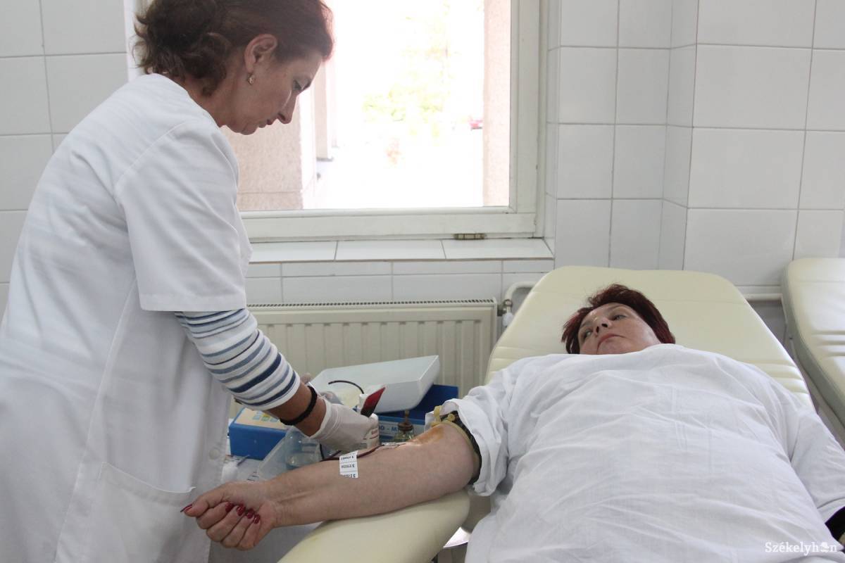 Sokan adtak vért: sikeres volt az orvostanhallgatók kampánya