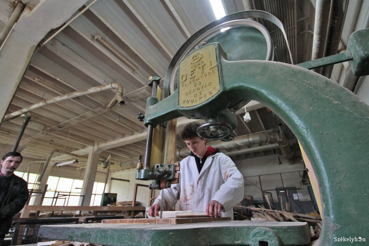 Négy százalékkal nőtt a román ipari termelés az év első tíz hónapjában