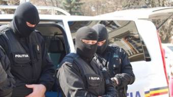 Caracali gyilkosság: az események rekonstruálása érdekében a rémtettek helyszínére szállították Gheorghe Dincát