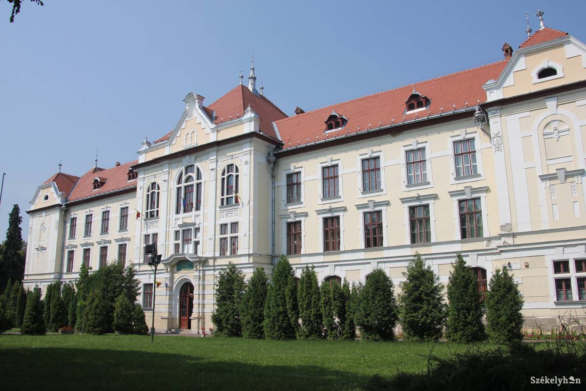 Magyar–román iskolai „összeférhetetlenség” Vásárhelyen