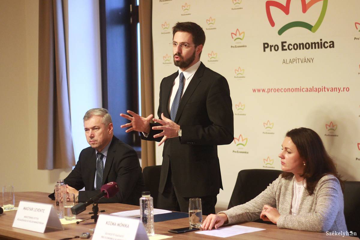 Több mint ötszáz pályázat érkezett a magyar kormány gazdaságélénkítő programjára