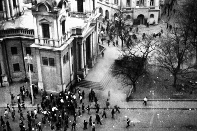 „Iliescu is csak egy bábfigura volt” – A forradalom megtorlói intézték a fekete márciust