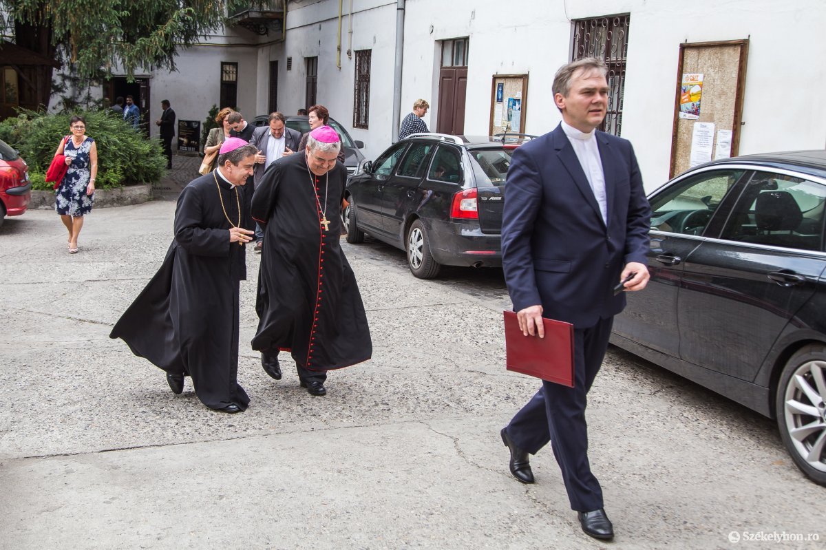 Miguel Maury Buendía: megvan az akarat a katolikus gimnázium helyzetének rendezésére
