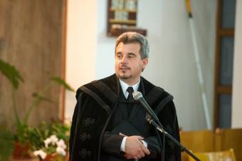 Kitüntetés Jakab Istvánnak, a Maros-Mezőségi Református Egyházmegye esperesének