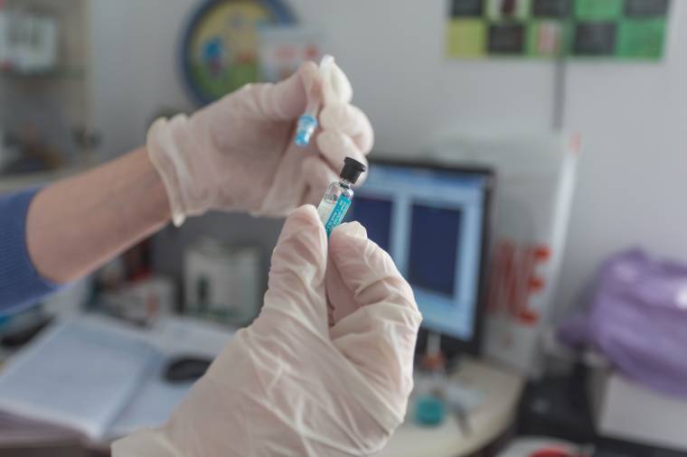 Több ezer adag védőoltást utaltak ki Hargita megyének