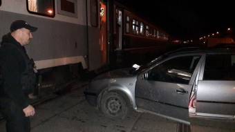 Fokozott figyelemre intettek a rendőrök a vasúti átjárónál, mégis baleset történt