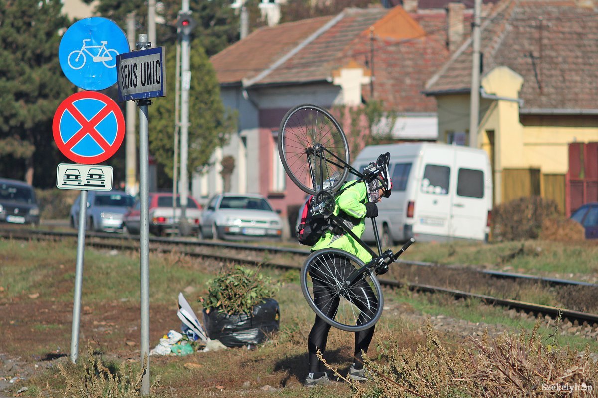 Kerékpárutat építhetnek Kalotaszegen az egykori vasút nyomvonalán