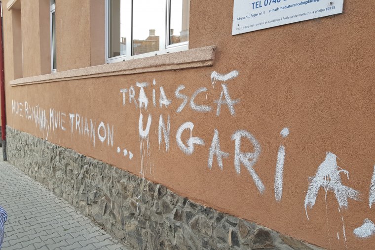 Azonosították a Romániát gyalázó felirat „alkotóját”