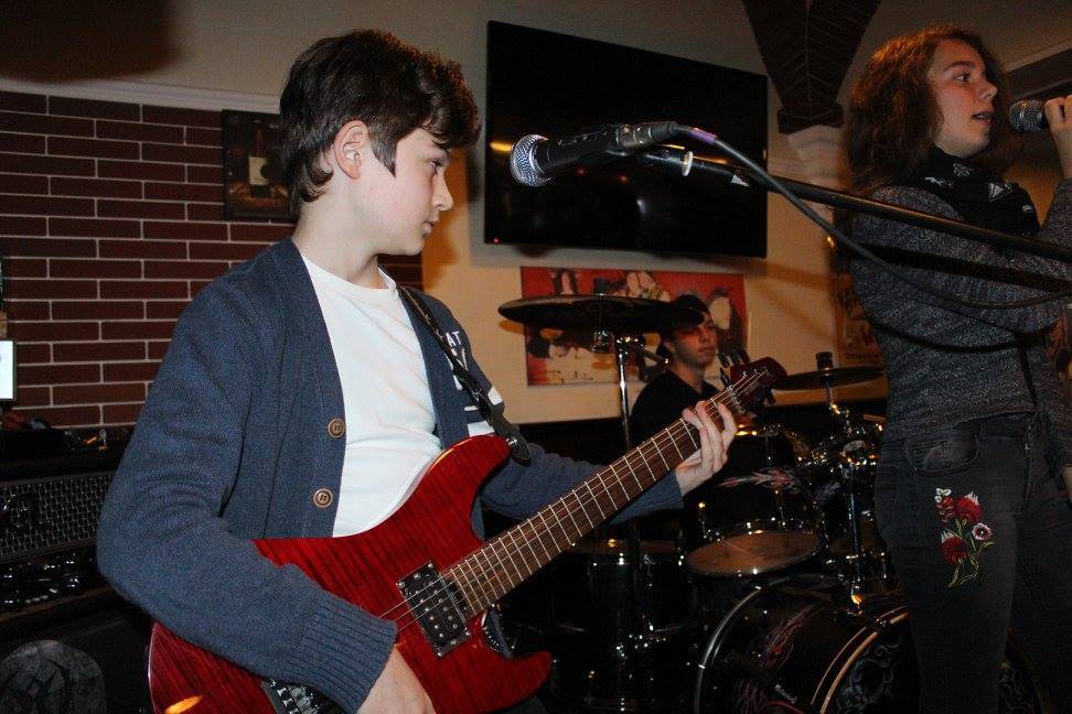 Tehetséges fiatal zenészeknek ad esélyt a Rocksuli