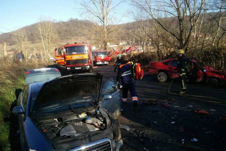 Hat súlyos sérültje van a Marosvásárhely közelében történt közúti balesetnek