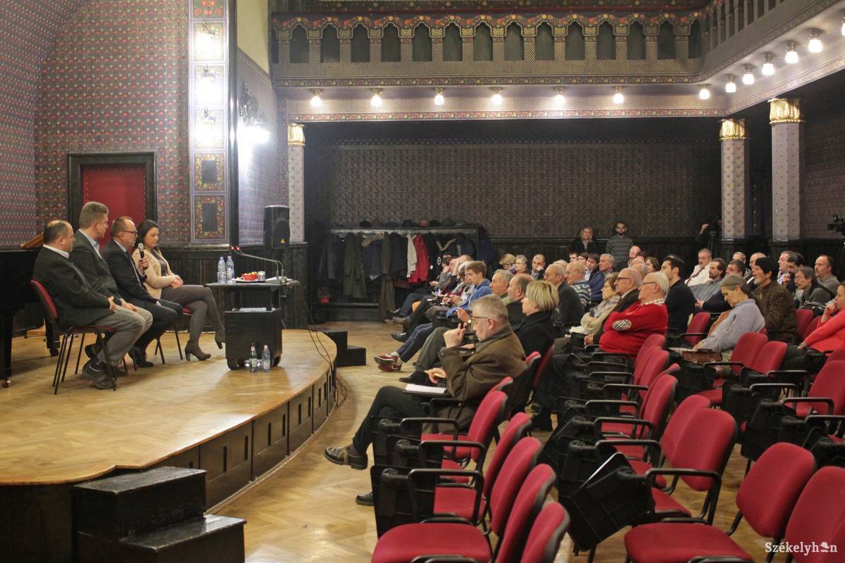 A román és a magyar kapcsolatok aktualitásáról beszélt Németh Zsolt Marosvásárhelyen