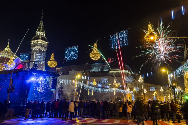 Szabadtéri koncertek és tűzijáték is lesz az év utolsó éjszakáján Marosvásárhelyen