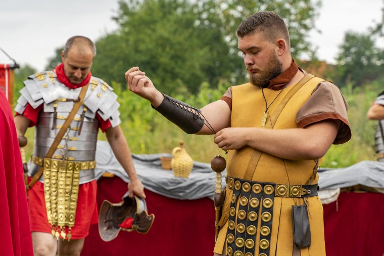 Római hangulat Mikházán – Három helyszínen szervezik a Maros megyei rendezvényt