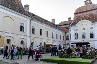 Élet a gernyeszegi Teleki-kastélyban – A rezsón főzött grófi ebédtől az európai színvonalú zenei fesztiválig