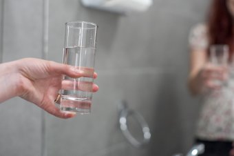 A vezetékes víz minőségére és mennyiségére panaszkodnak Gidófalván