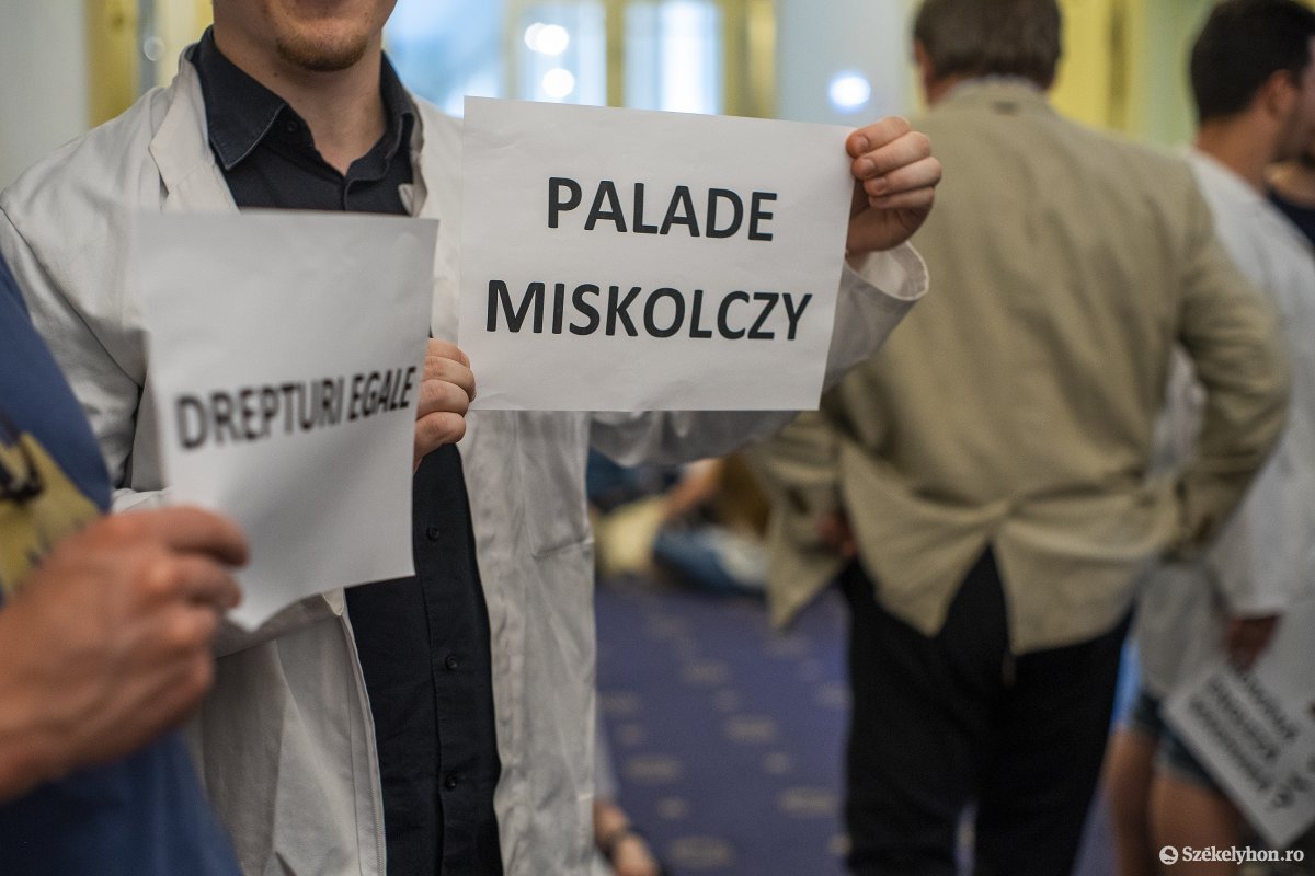 Az RMDSZ szerint Miskolczy Dezsőről is el kell keresztelni a marosvásárhelyi orvosit
