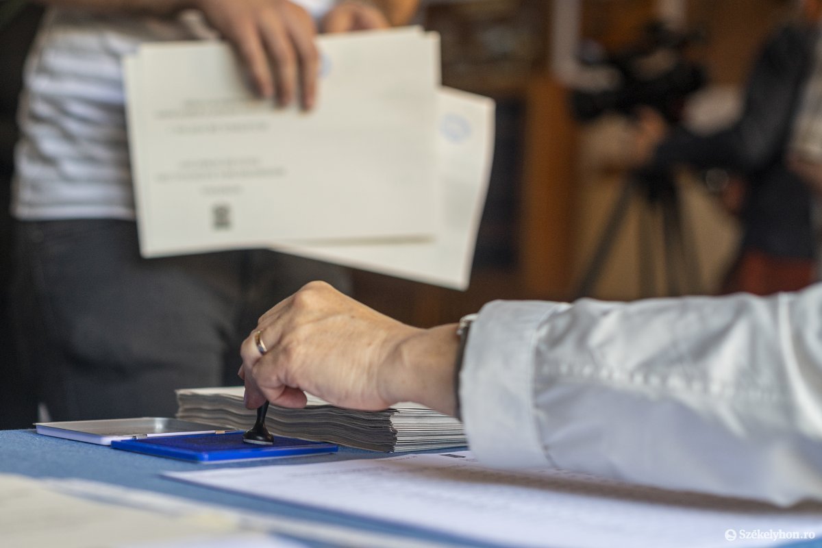 Döntött a Dăncilă-kormány, novemberben rendezik az államfőválasztást