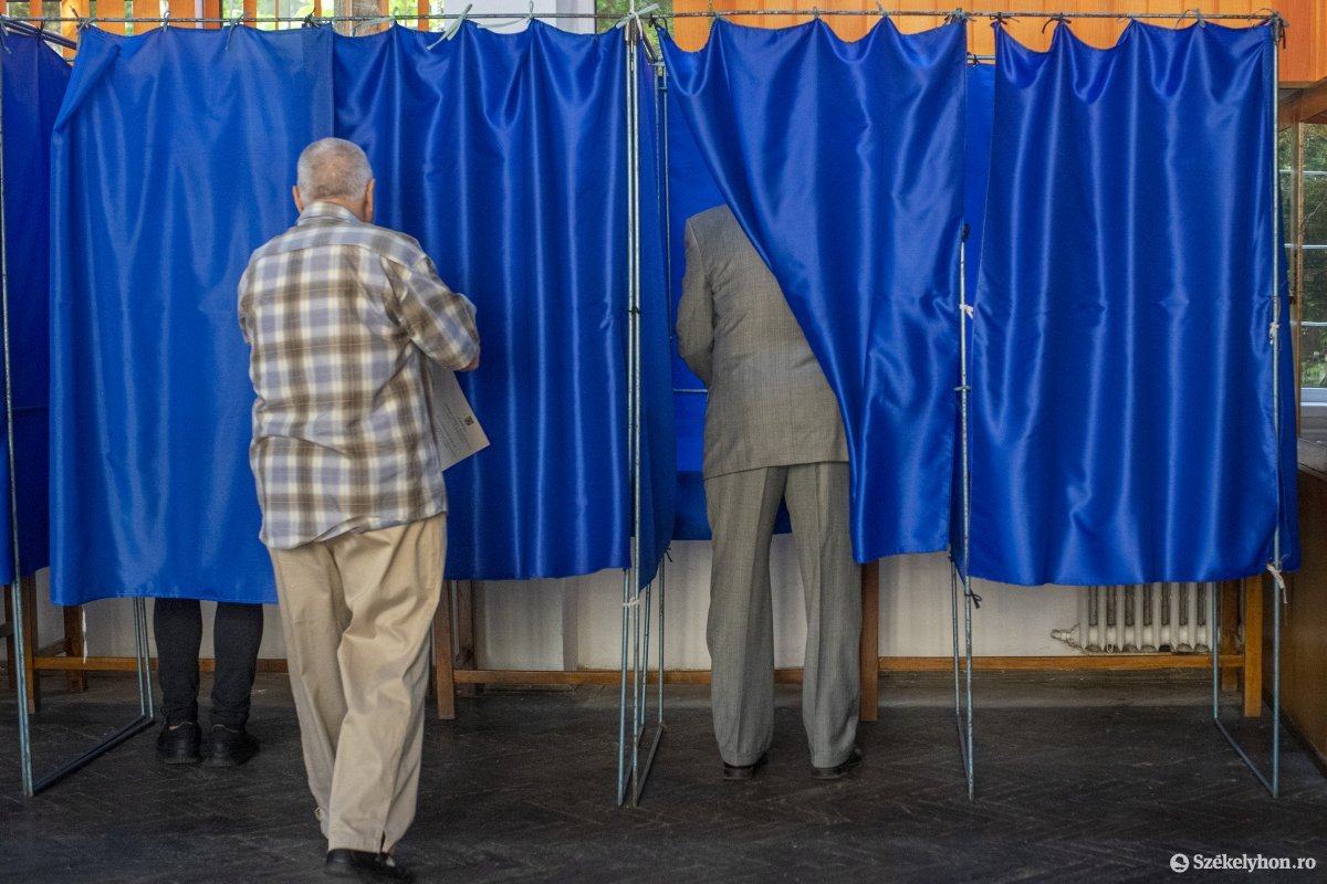 EP-választás kiélezett hangulatban – Negyedízben várják urnák elé a polgárokat vasárnap, amikor népszavazást is tartanak