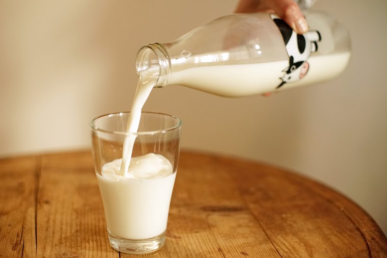 Egyre több tejet importál Románia egyre drágábban