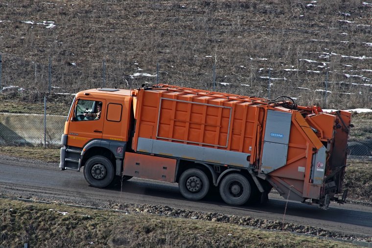 Maros megyei hulladékszállító cégeknél vizsgálódik a Versenytanács
