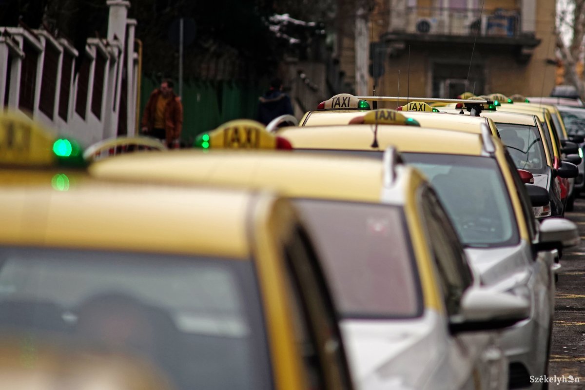 Előfordulnak ugyan kisebb incidensek, de Marosvásárhelyen nappal és éjszaka is biztonságosan lehet taxizni