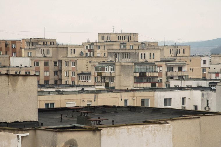 Eurostat: az EU országai közül Romániában élnek a legtöbben túlzsúfolt lakásokban
