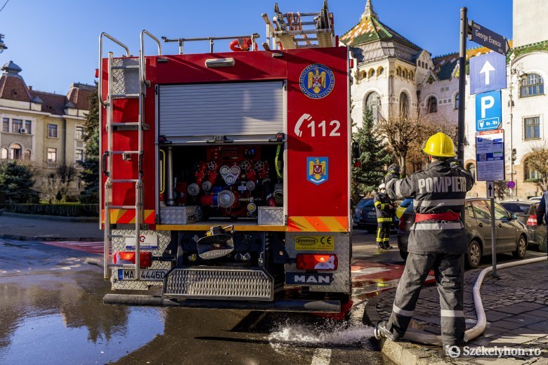 Lángok csaptak fel egy autóban Marosvásárhelyen