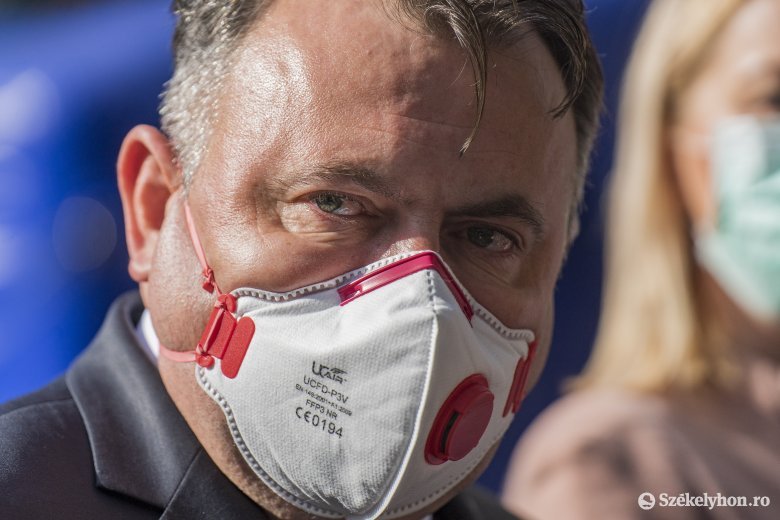 Tătaru reméli, hogy év végéig, jövő év elejéig megérkezik Romániába a koronavírus elleni védőoltás