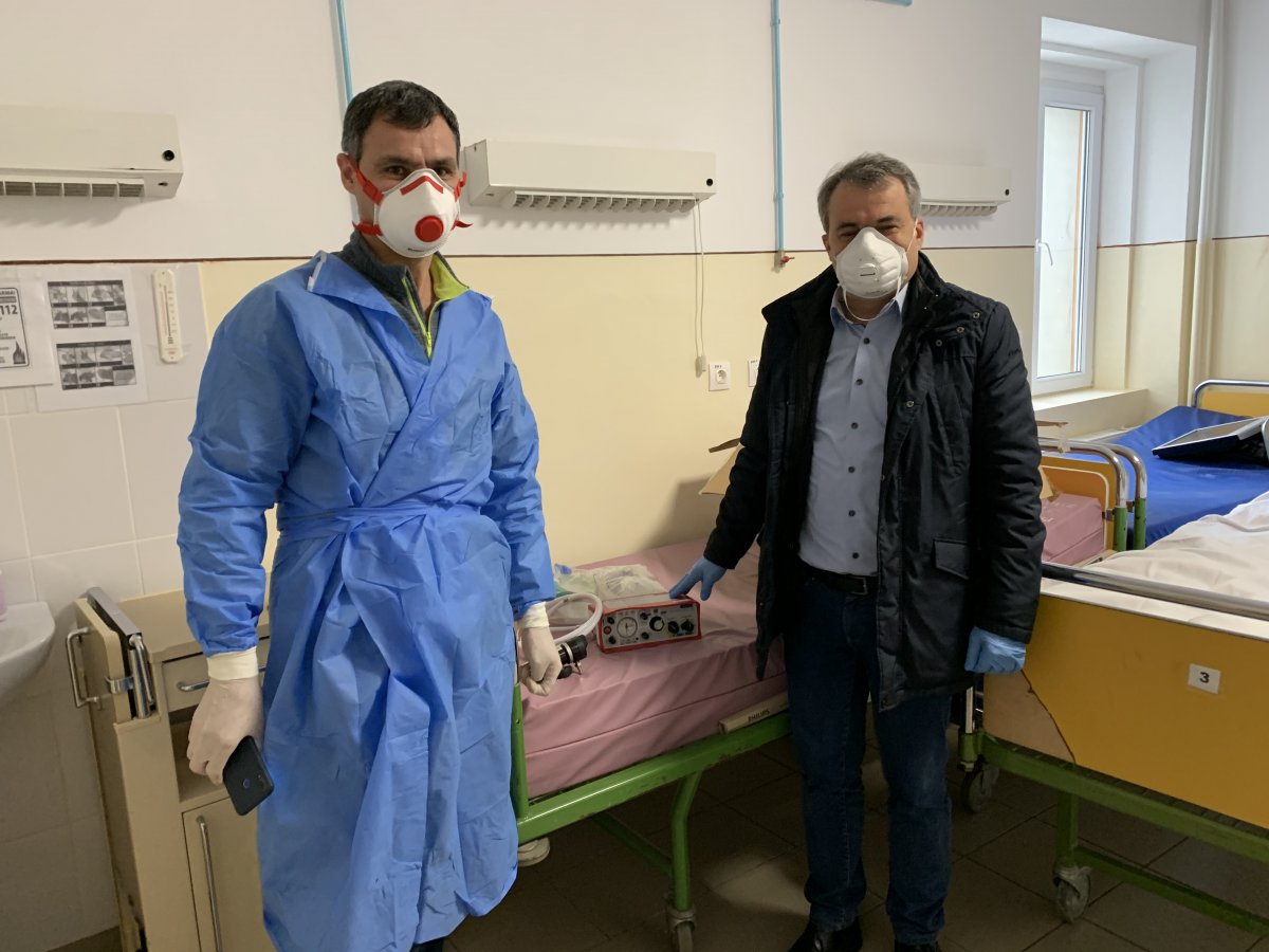 Lélegeztetőgépet adományozott a marosvásárhelyi kórháznak a Rotary Club Téka