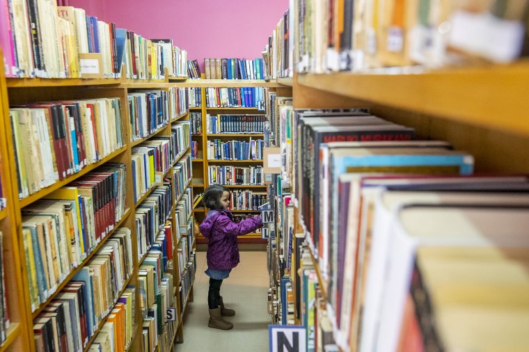 Olvasás után fertőtlenítés – így működnek a székelyföldi könyvtárak járványidőben