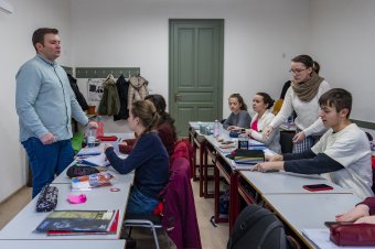 Románnyelv-tanulás: ha a diáknak gazdagabb lesz a szókincse, bátrabban szólal meg
