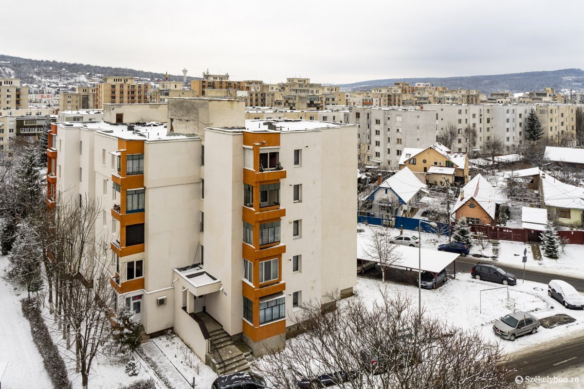 A legfeljebb háromszobás, köztes emeleti lakások a legkeresettebbek Marosvásárhelyen