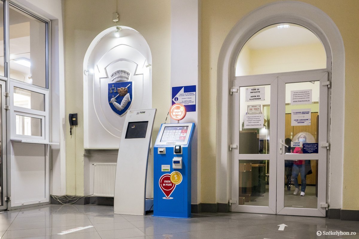Már fizetőállomásokon is lehet adót törleszteni Marosvásárhelyen
