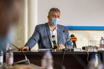 Soós Zoltán Dan Tanasă panaszáról: nem fogunk elállni a kétnyelvű utcanévtáblák kihelyezésétől