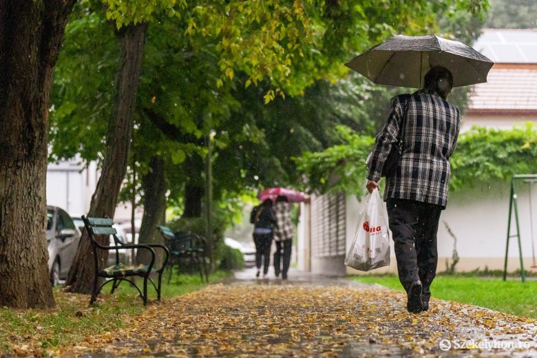 Esővel indul a hétvége számos erdélyi megyében