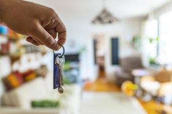 Lassulni kezdett az ingatlanpiac bővülése, a magas infláció miatt visszaesett a lakásvásárlási kedv