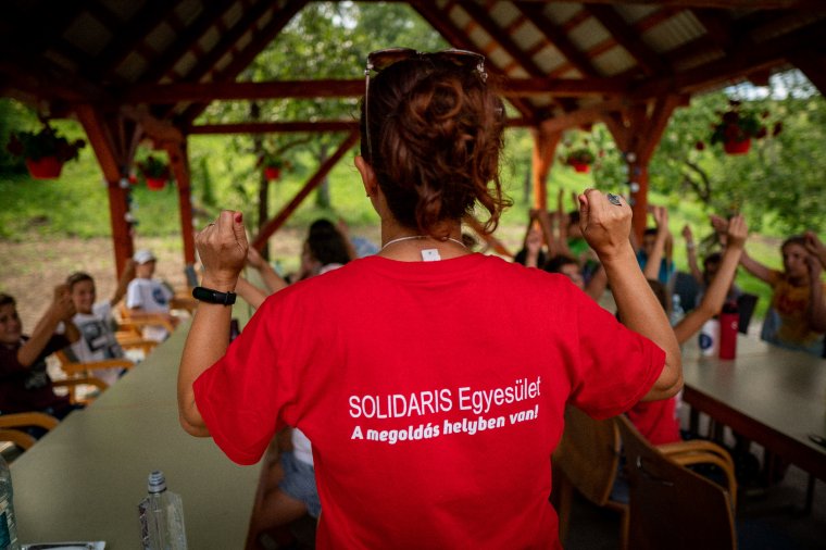 A nyaralásról csak álmodozó gyerekek számára szervez tábort a Solidaris Egyesület
